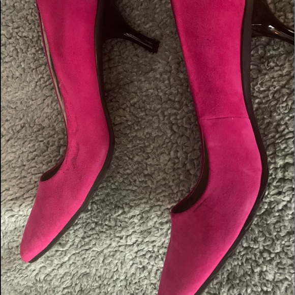 Kenneth Cole Reaction Fuchsia kitten heels - Picture 2 of 4